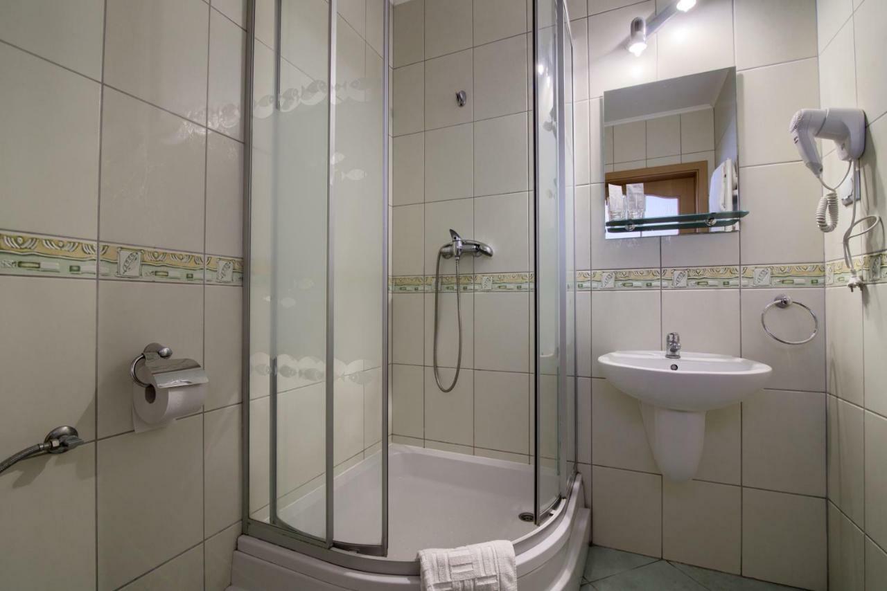 Nawigator Hotel Miedzyzdroje Buitenkant foto