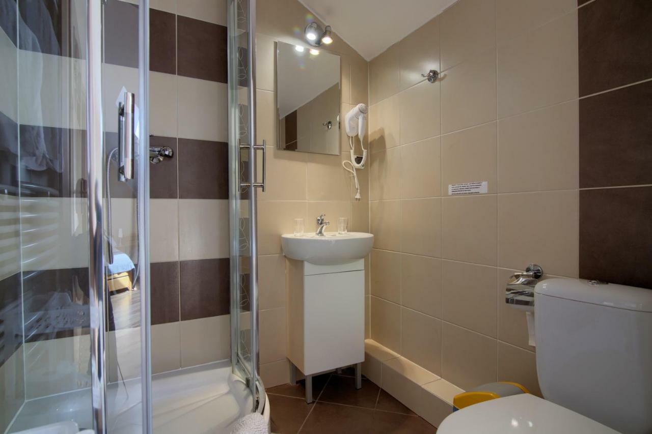 Nawigator Hotel Miedzyzdroje Buitenkant foto
