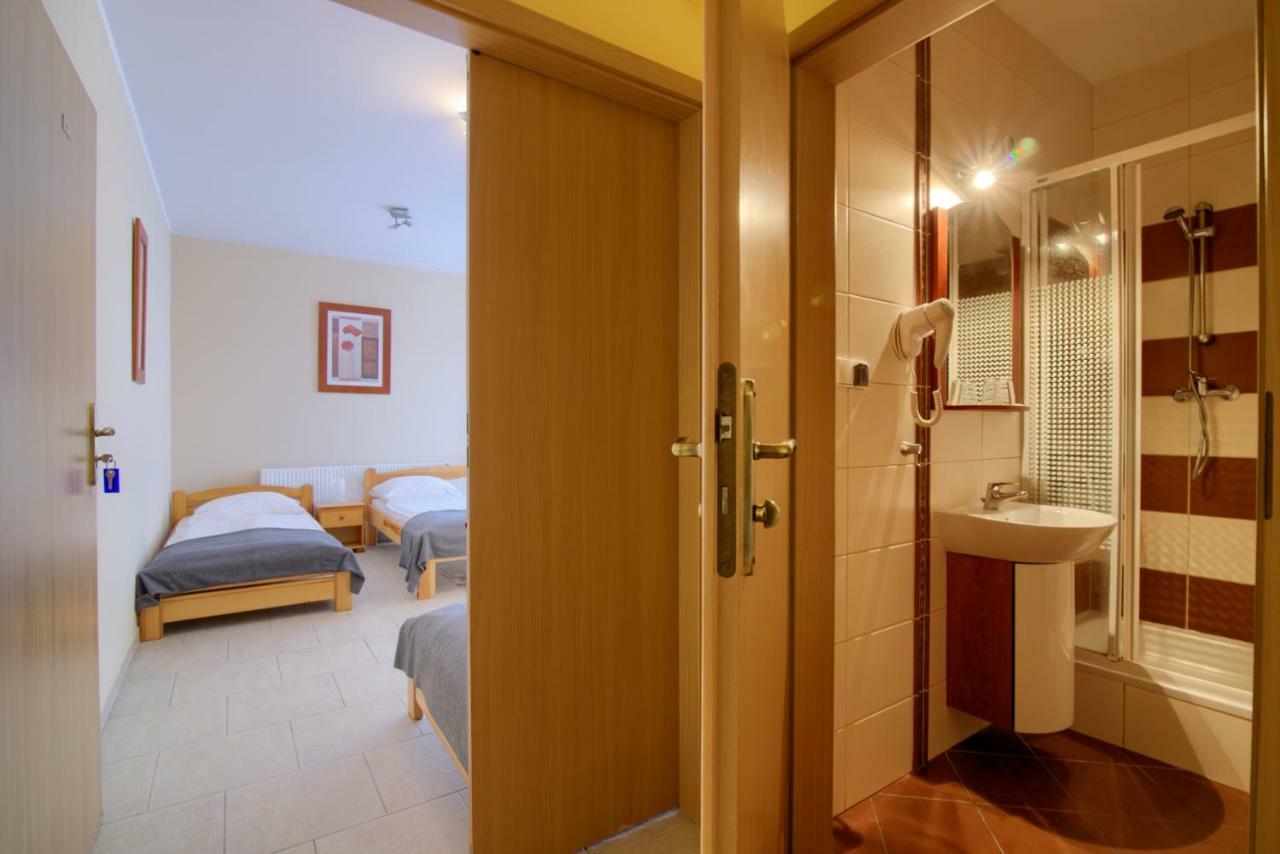 Nawigator Hotel Miedzyzdroje Buitenkant foto